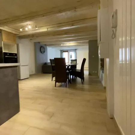 Le Rochois, T3 Au Centre - Ideal Pour Famille Ou 2 Couples * La Roche-sur-Foron