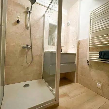 Le Rochois, T3 Au Centre - Ideal Pour Famille Ou 2 Couples Apartmán *